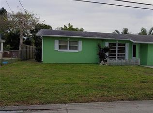 211 Gardenia Ave, Fort Pierce, FL 34982