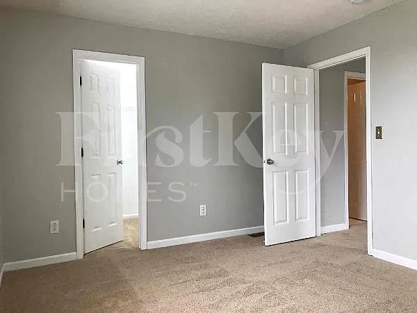 5714 Congressional Pl — Photo 8