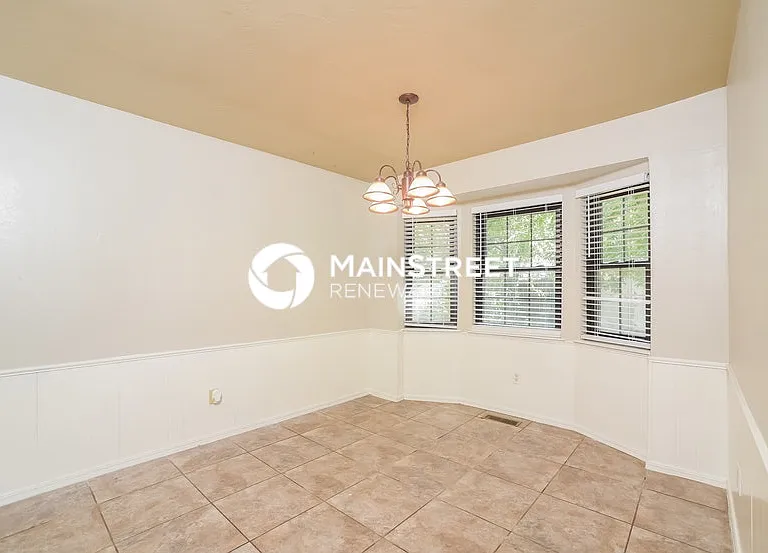 1500 Smoking Tree St — Photo 6