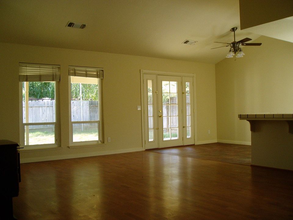 2nd image of 2730 Morrill Rd