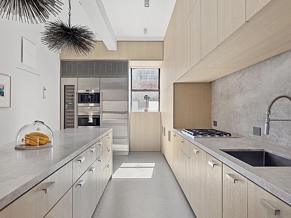 4th image of 55 Great Jones St APT 6