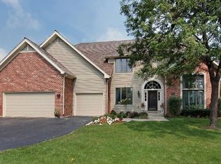121 Brighton Dr, Wheaton, IL 60189
