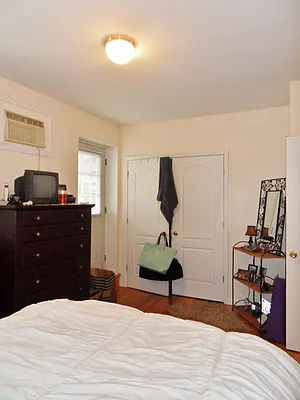 Rented by Sunrise Real Estate | media 20