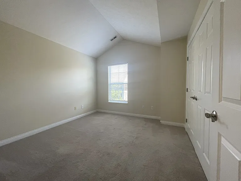 5615 Frawley Dr — Photo 13