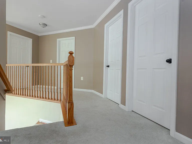 105 Ticonderoga Dr — Photo 21