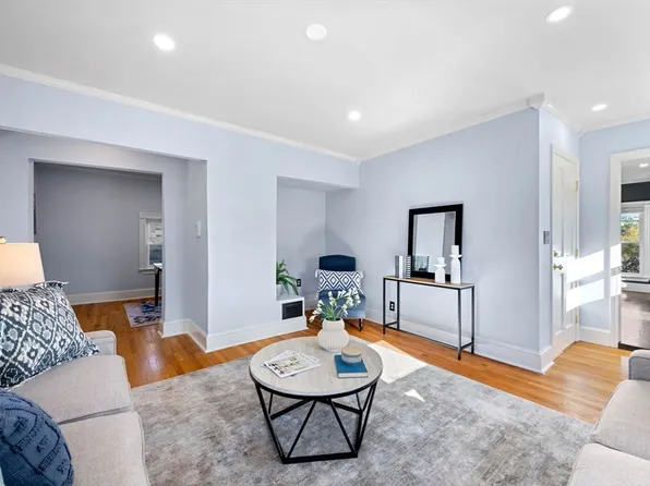 11 Cameron Ave #3, Somerville, MA 02144