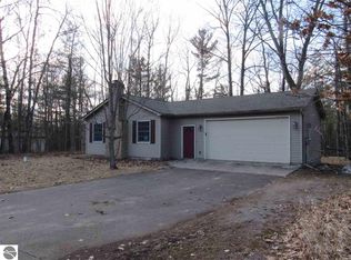 2564 Deerfield St, West Branch, MI 48661