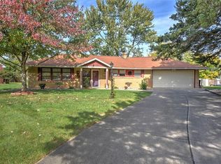 236 Southmoreland Pl, Decatur, IL 62521