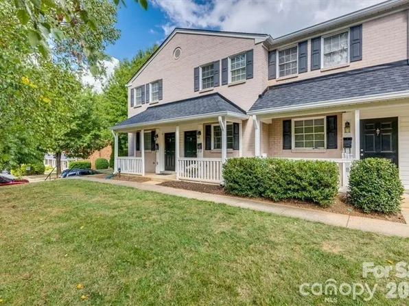 1224 Green Oaks Ln APT B, Charlotte, NC 28205