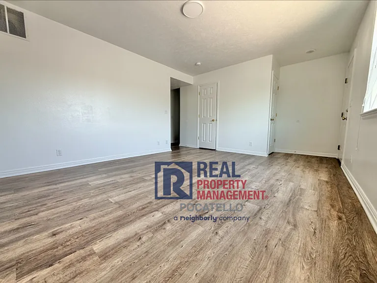 4347 Jordyn St #D — Photo 7