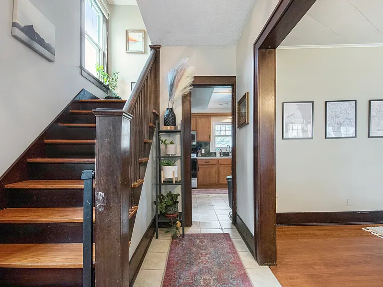 945 Lake Michigan Dr NW — Photo 5
