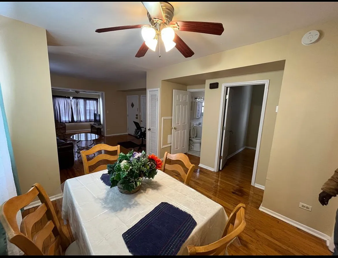 2 bed, 900 sqft, $2,000 — Photo 3