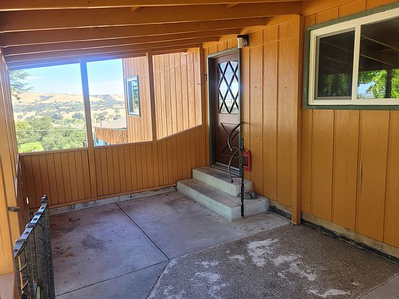 2nd image of 4425 Estrada Ave