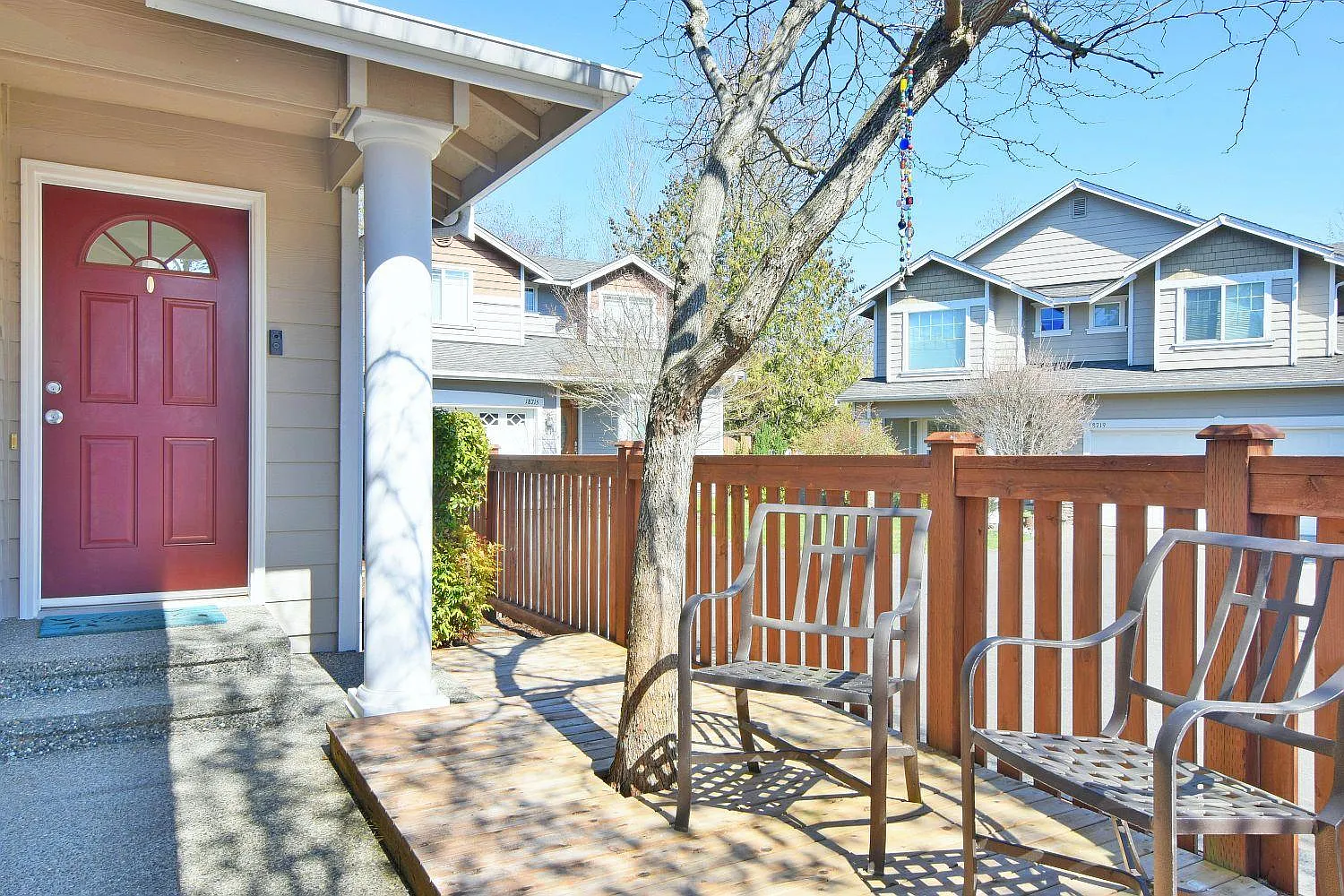 3 bed, 2.5 bath, 1369 sqft, $3,100 — Photo 2