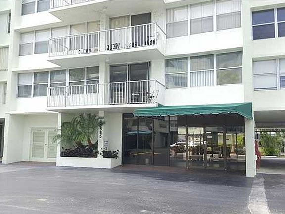 2nd image of 16565 NE 26th Ave APT 2C