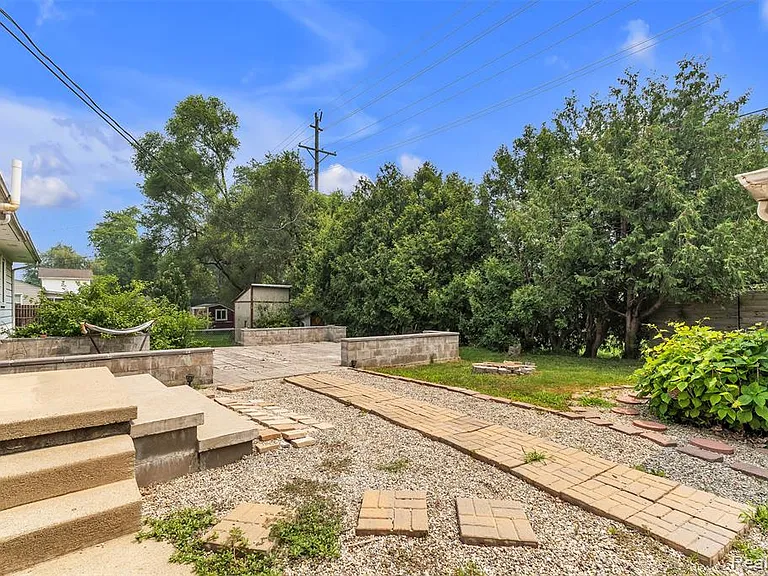 4918 Ainsley Ave — Photo 35