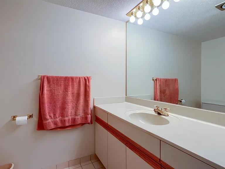 6055 Nelson Ave #2007 — Photo 14