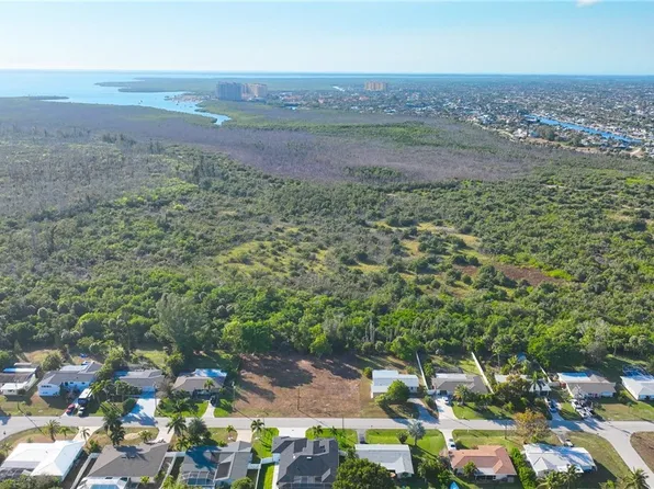 5838 SW 1st Ct, Cape Coral, FL 33914