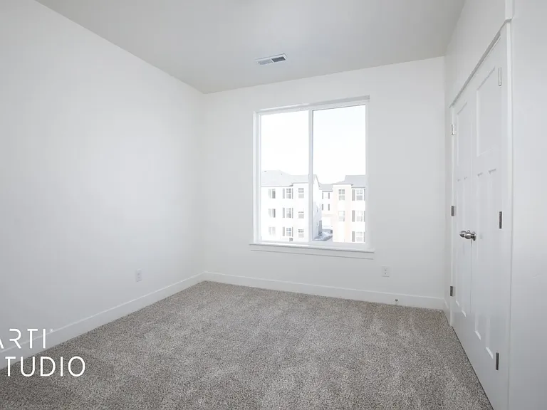 3722 W 1440 N #F302 — Photo 11