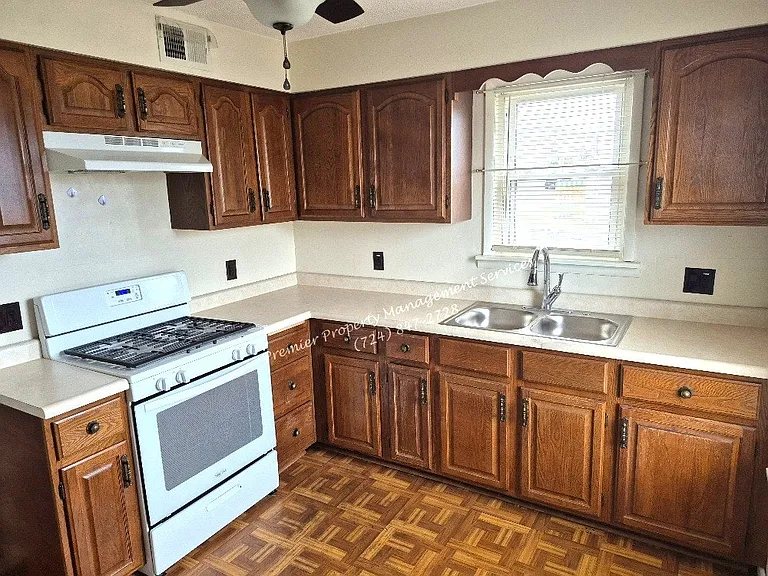 399 New York Ave #2 — Photo 6