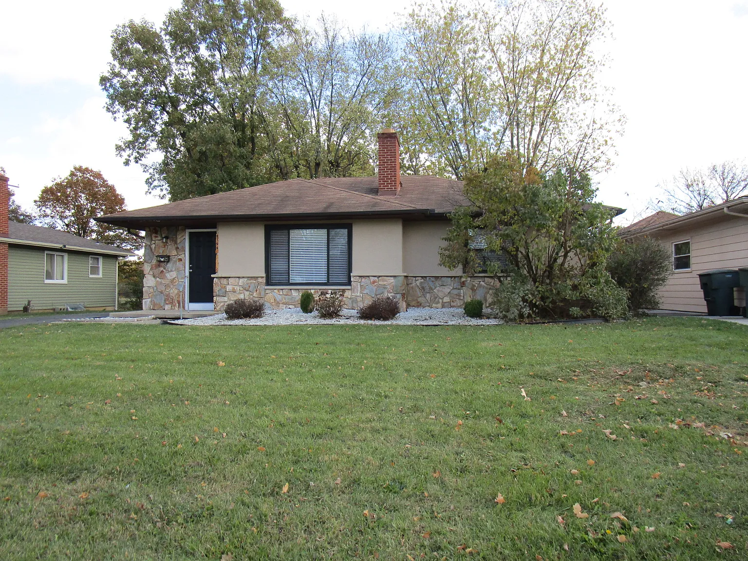 1194 Saint Cecelia Dr photo 1
