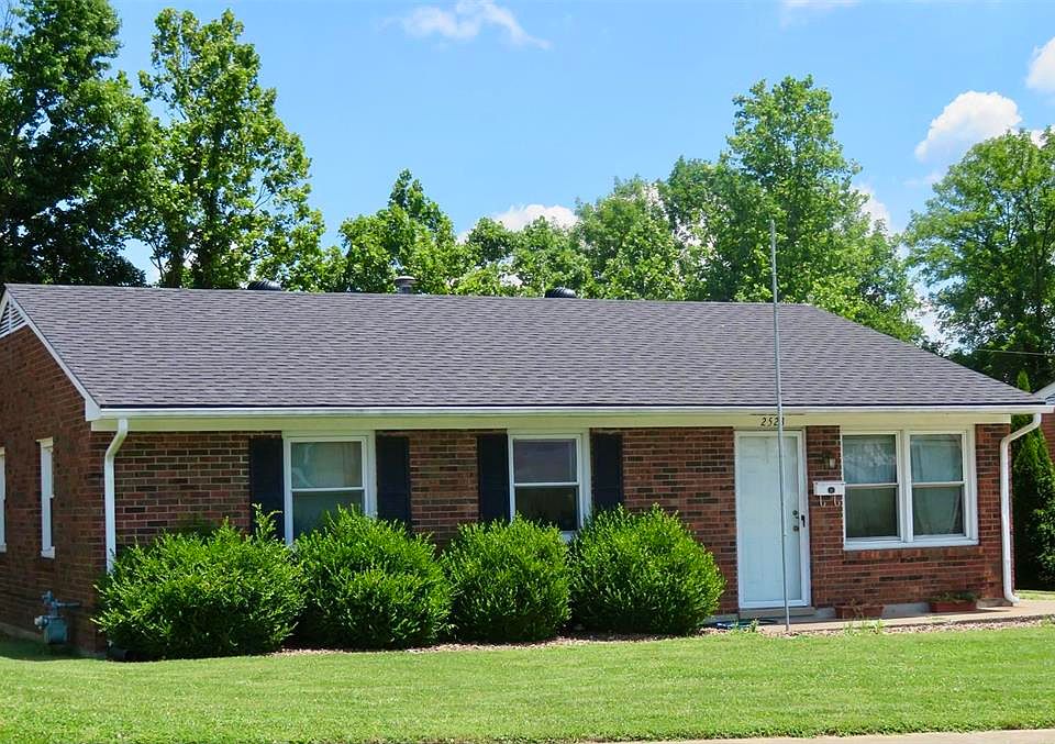 1st image of 2523 Strawbridge Pl