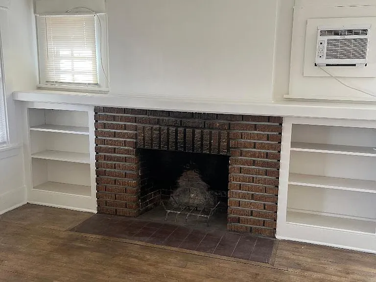 129 N Euclid Ave #1 — Photo 3