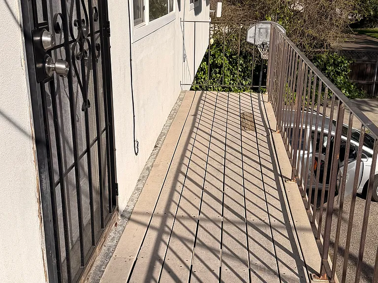 755 Carro Dr #4 — Photo 25
