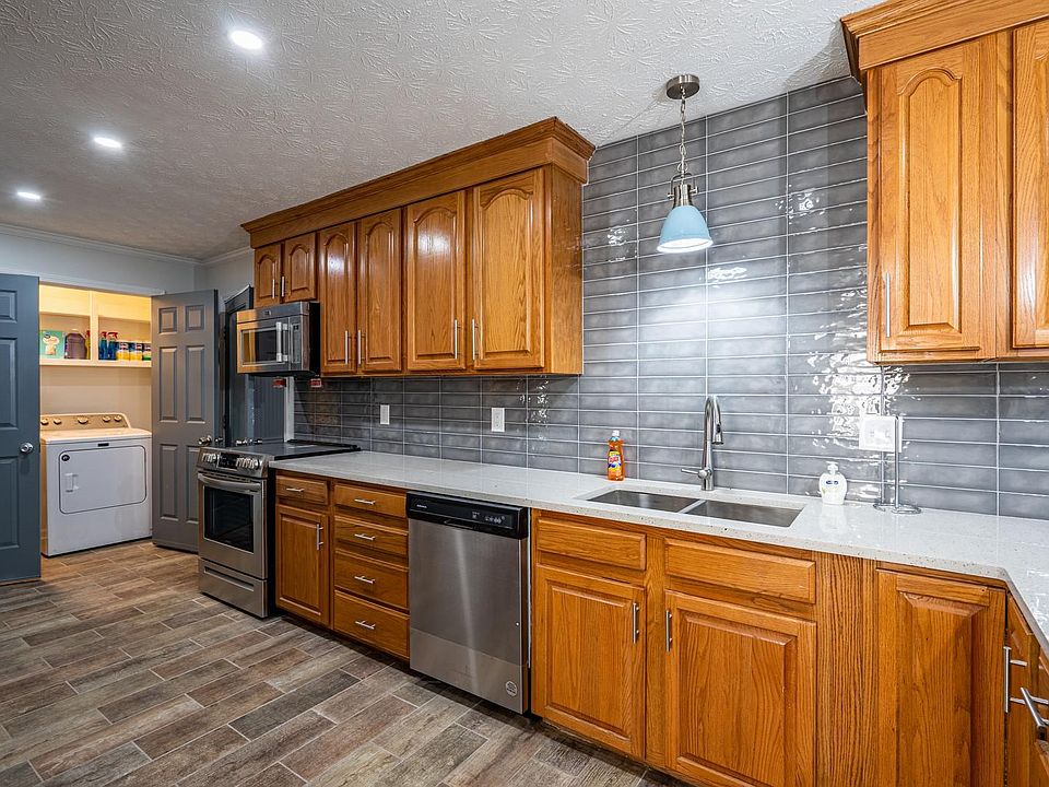1st image of 2029 Cedar Hill Dr #13093120