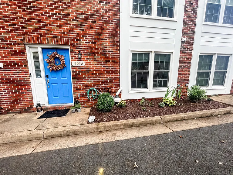 901A S Scott St — Photo 21