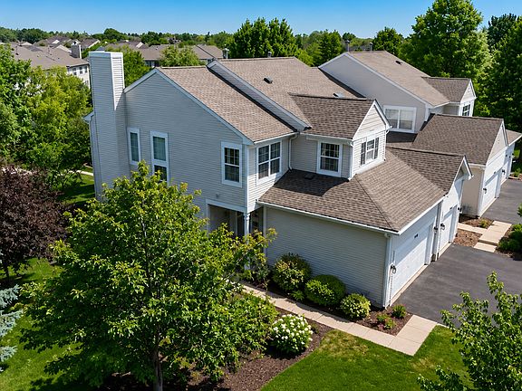 3rd image of 2916 Sheehan Dr #1