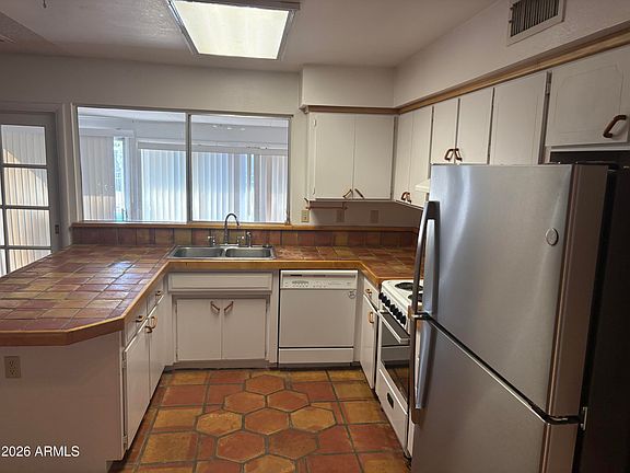 4th image of 2020 E RICE Drive