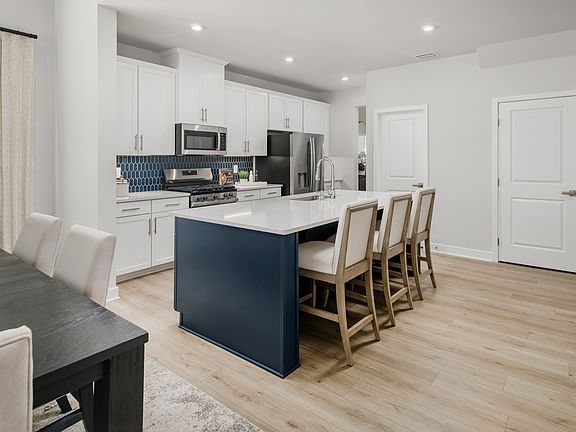 Sewickley w Finished Basement