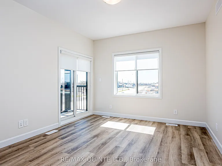 98B Riverstone Way — Photo 4