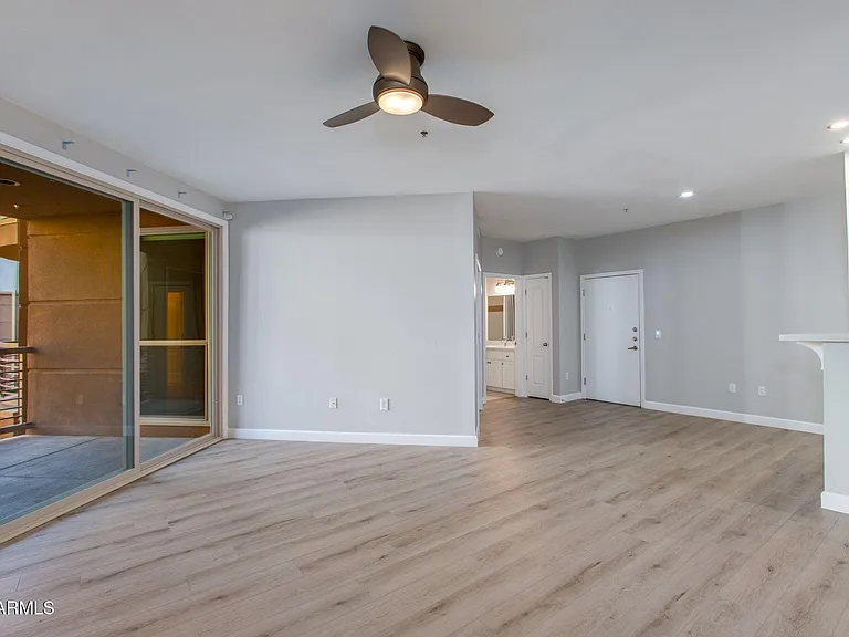1701 E Colter St #218 — Photo 8