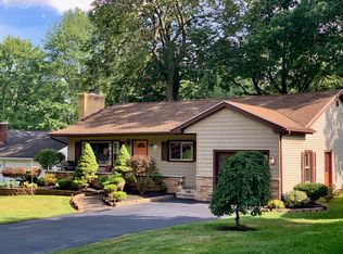 340 Eaglehead Rd, East Rochester, NY 14445