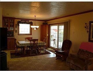 3rd image of 9 Aspen Way