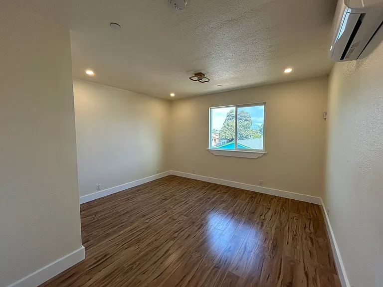 236 Vernon Ave #1 — Photo 15