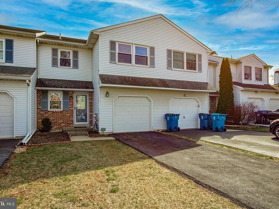 1st image of 135 Jonathan Dr