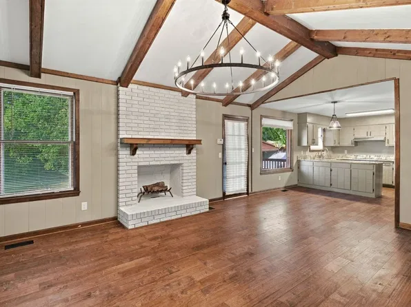 633 Dutchmans Dr, Hermitage, TN 37076