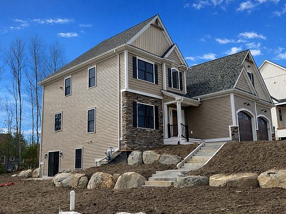 2nd image of 40 Duffy Dr