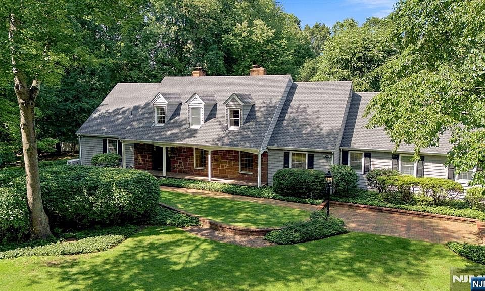 29 Hickory Hill, Montvale, NJ 07645 | Zillow