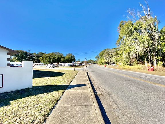 5th image of 795 Bay St