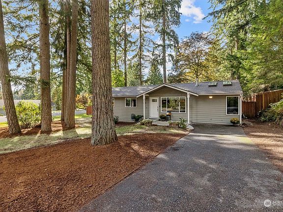 2nd image of 17805 198th Avenue NE