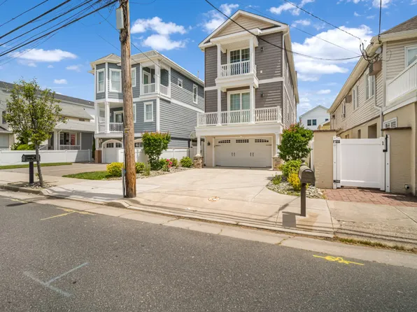 15 N Coolidge Ave, Margate, NJ 08402