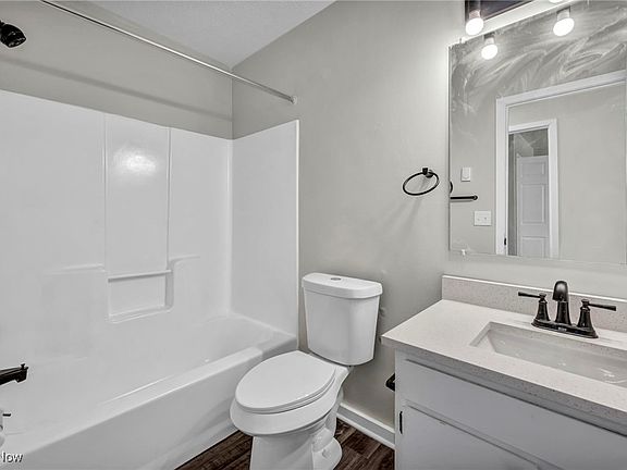5th image of 6362 Forest Park Dr