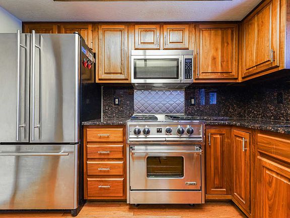 5th image of 9172 Leith Dr
