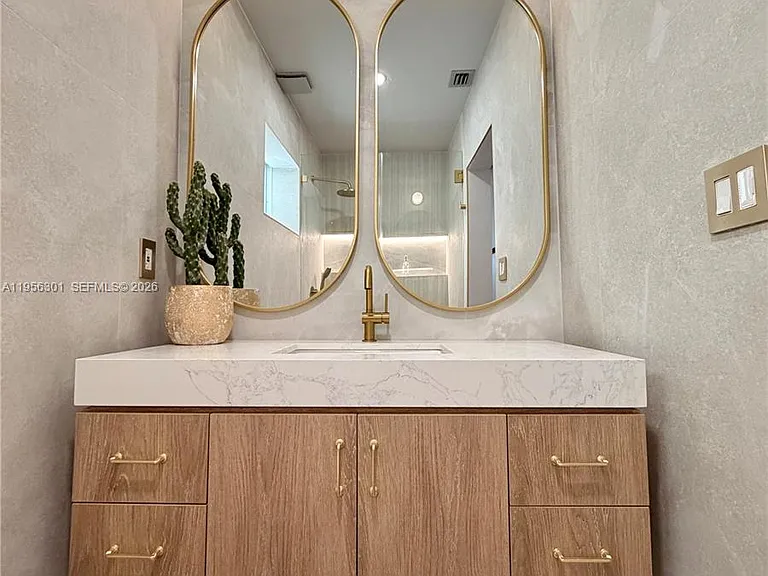 2340 SW 42nd Way — Photo 5