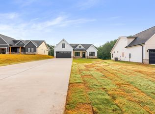 2006 Meadow Glen Ct, Chesnee, SC 29323