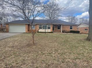 833 W Kingsley St, Springfield, MO 65807